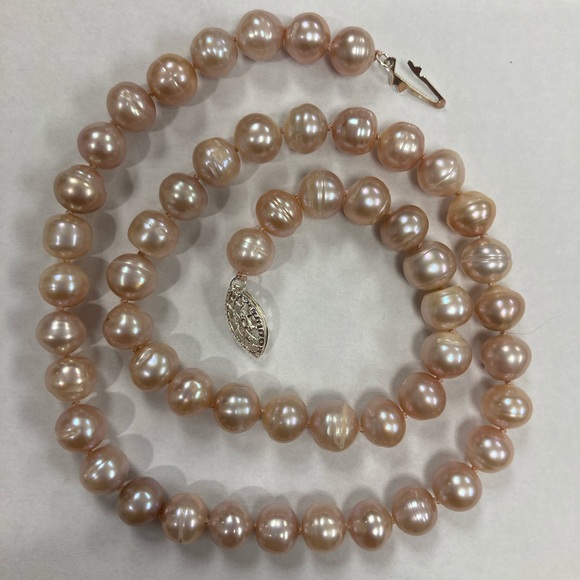 Cultured freshwater pearl necklace mauve - Picture 3 of 8